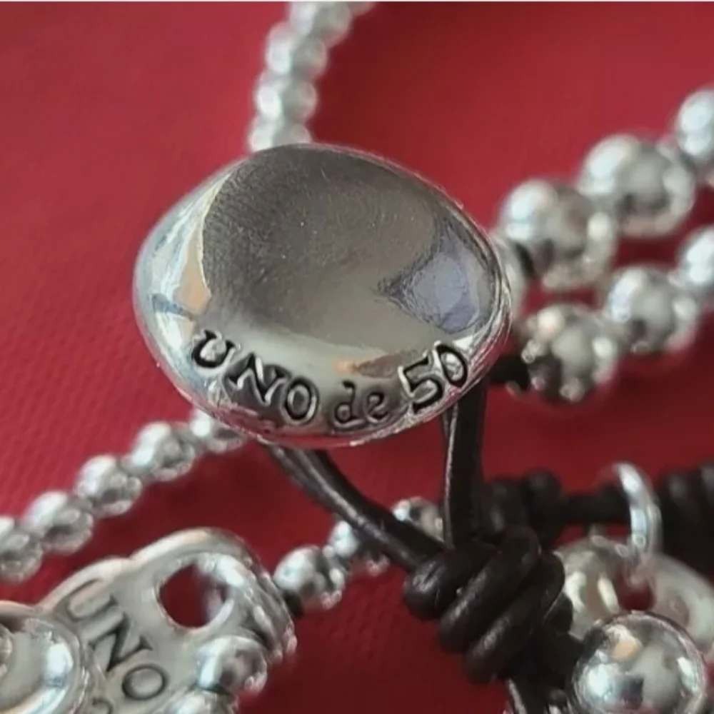 Uno de 50 Bracelet • En tu casa o en la Mia • Silver with Pearls